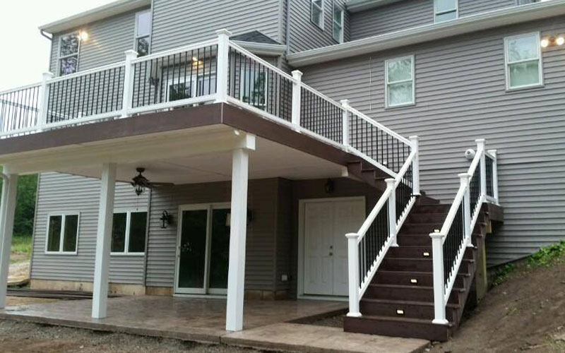 Second story deck and railing with stairs